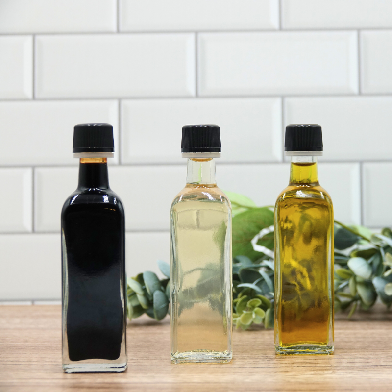 Unlabeled Olive Oil & Balsamic Vinegar