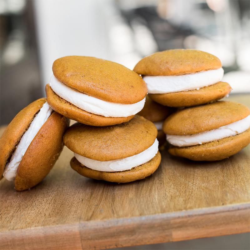 Whoopie Pie Cookie Sandwich - The Dashley's Kitchen - Video